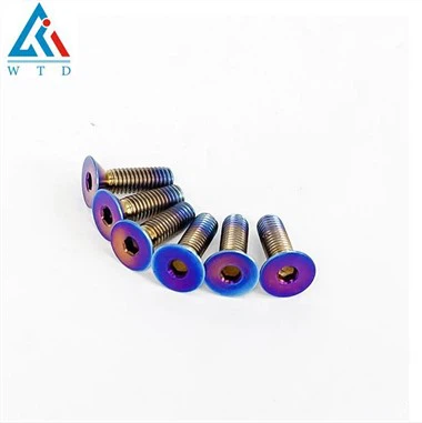 Perns de titani cremat